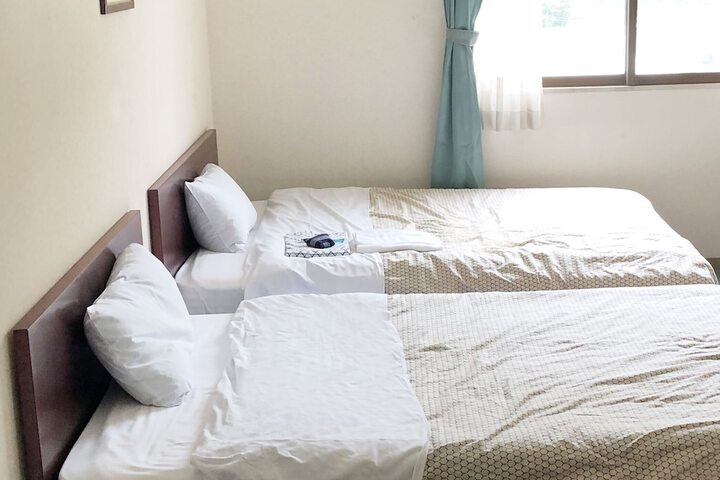 Room 5 of 24