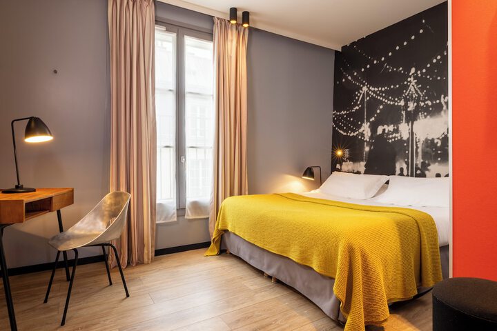 Room 47 of 92