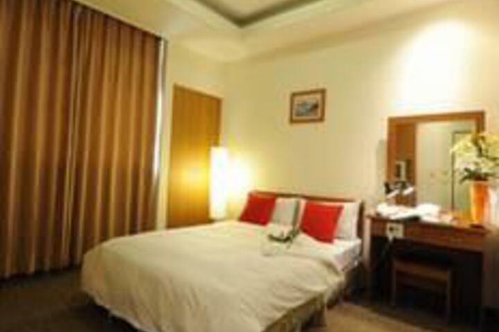 Room 30 of 42