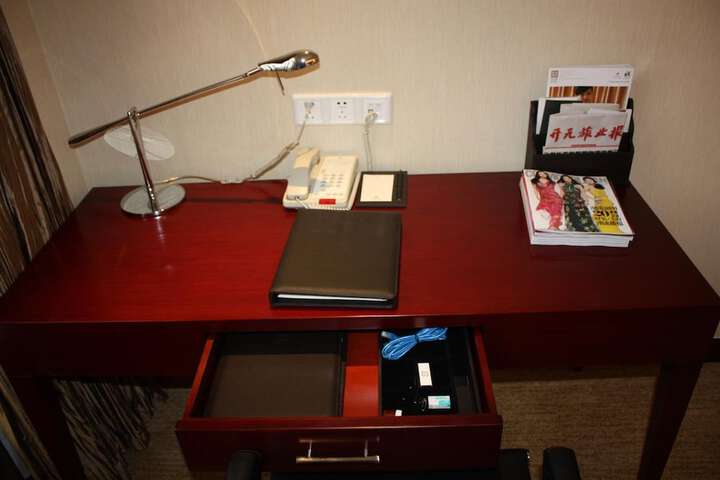 Room 20 of 40