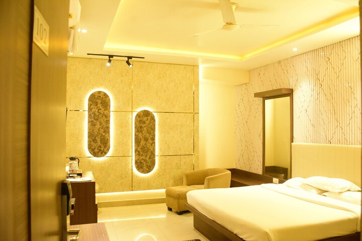 Room 32 of 75