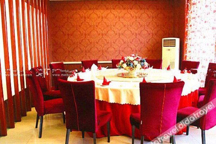 Jinshan Business Hotel