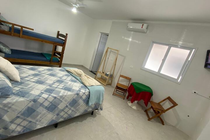 Room 4 of 83