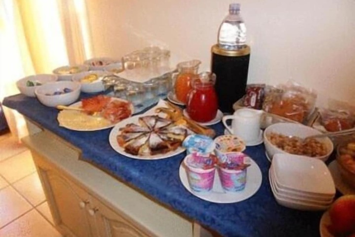 Dining Photos
