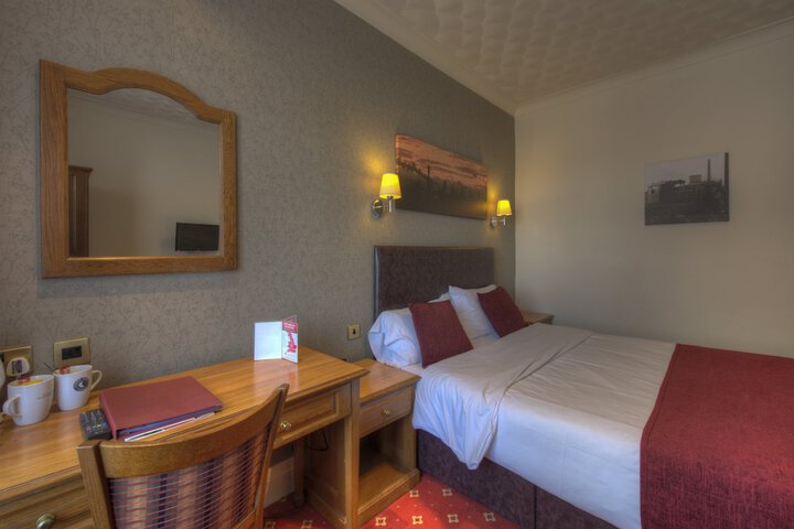 Room 22 of 40