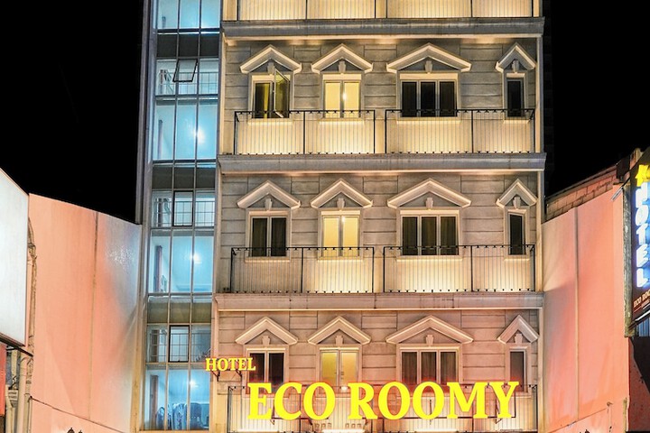 Eco Roomy Hotel