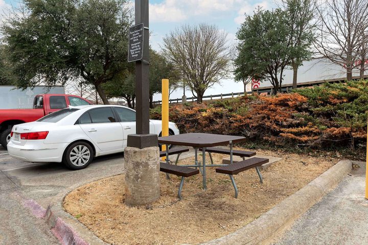 BBQ/picnic area