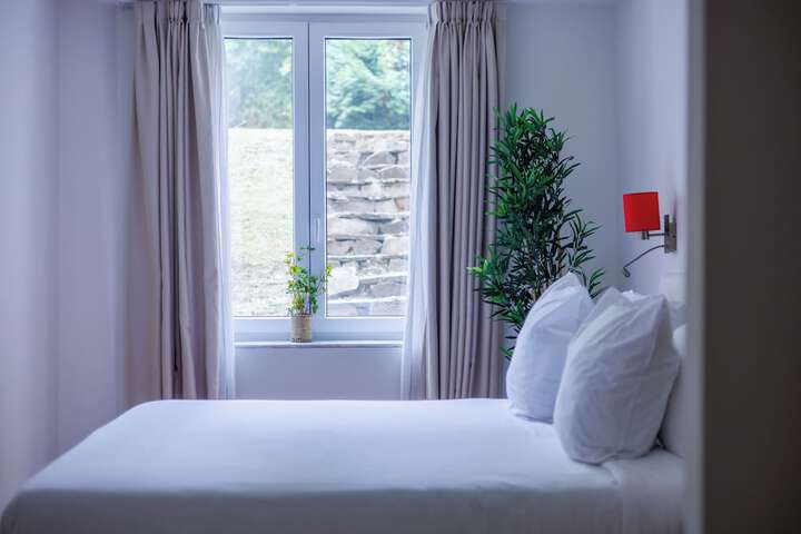 Room 20 of 186