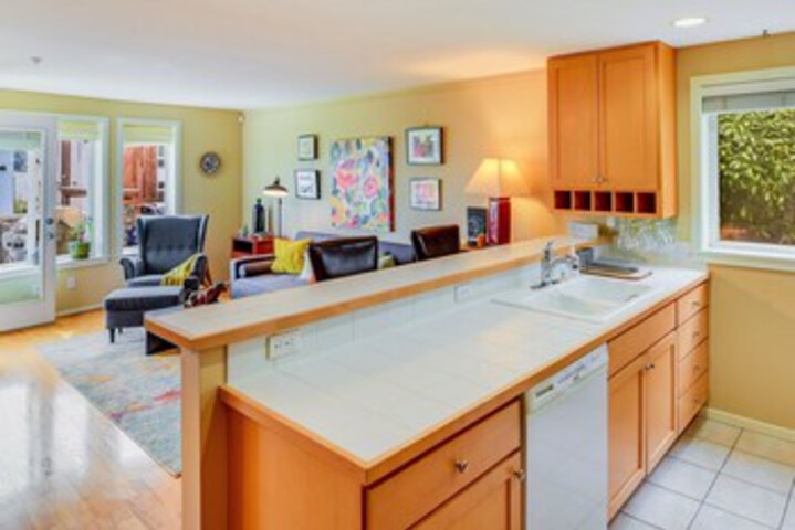 Room 8 of 16