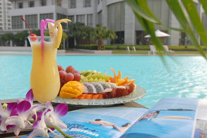 Pool Hotel