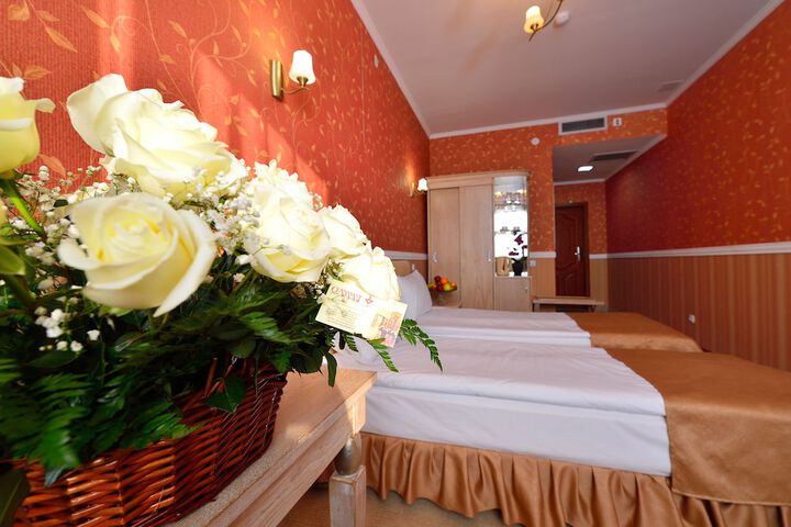 Room 8 of 23