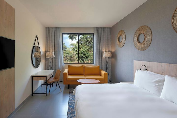 Room 29 of 128