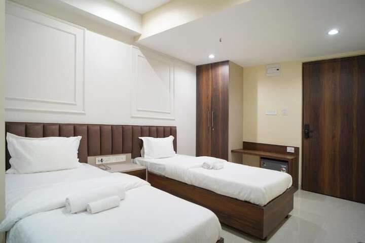 Room 15 of 24