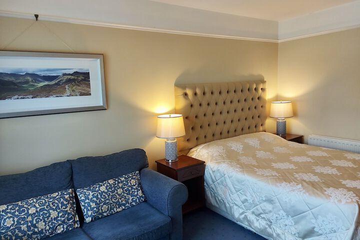 Room 7 of 44