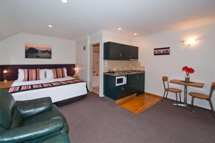 Room 11 of 31