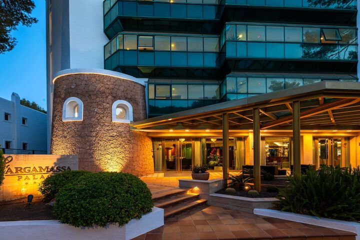 Hotel 44 of 45