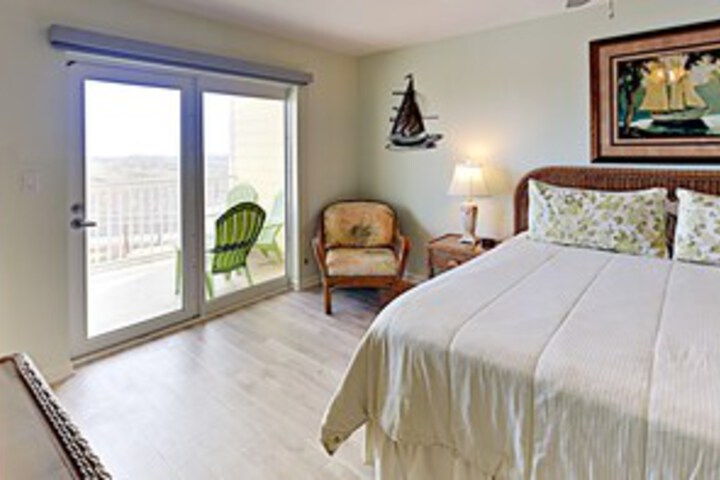 Room 46 of 65