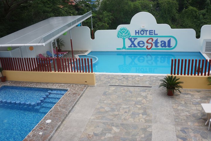 Hotel Xestal in Santa María Huatulco
