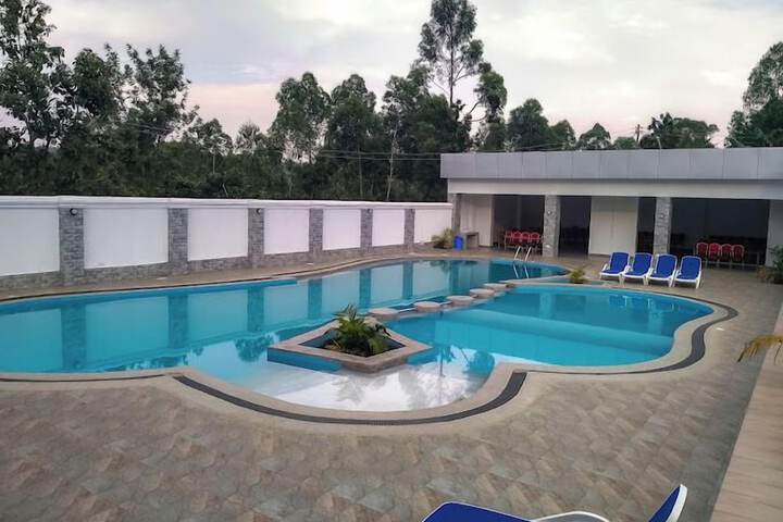 Pool 20 of 57