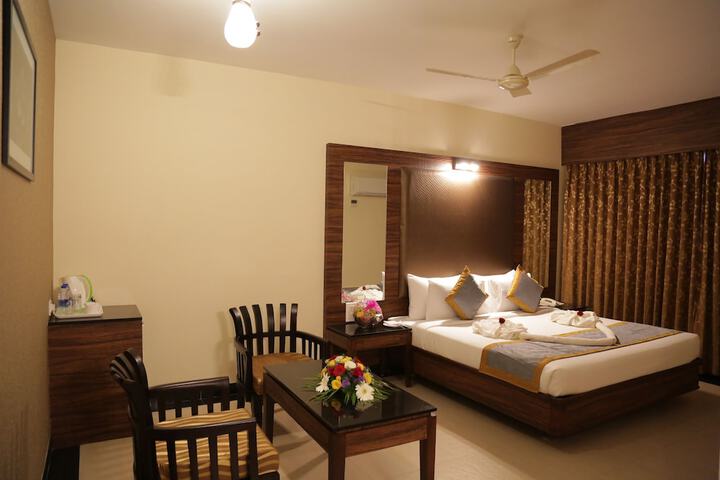 Room 8 of 26