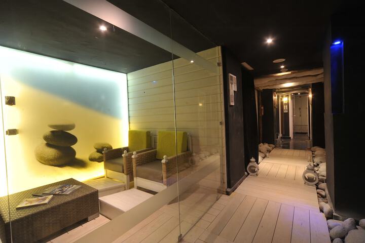 Hotel Interior 15 of 17