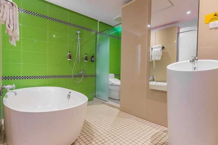 Clean Restrooms