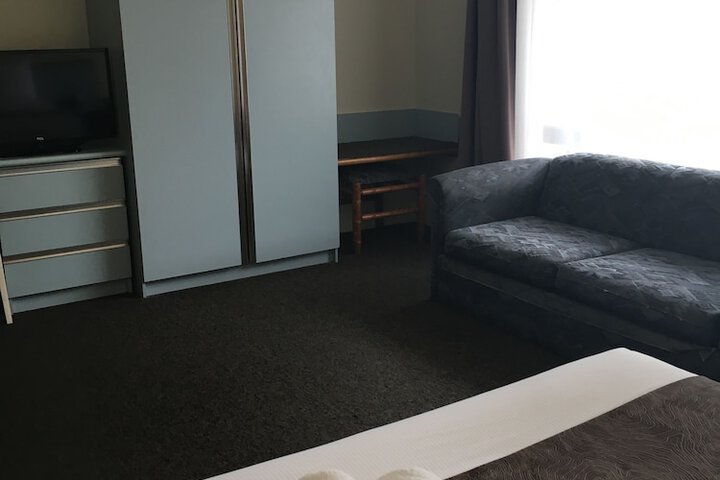 Room 15 of 57