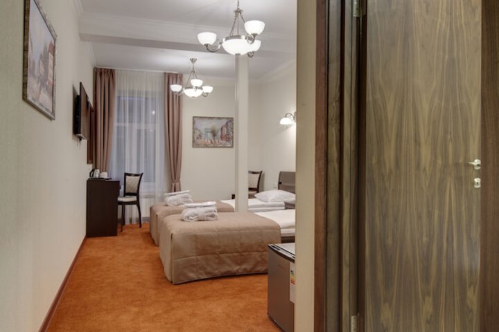 Room 15 of 59