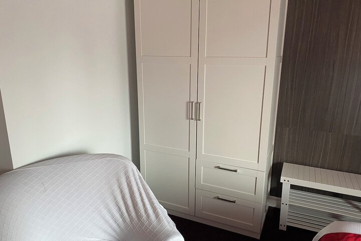 Room 50 of 167