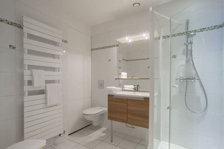 Room 10 of 23