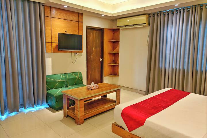 Room 25 of 48