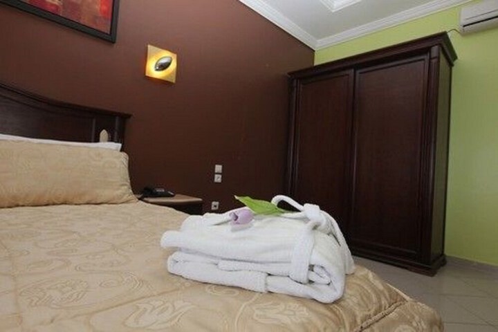 Room 16 of 47