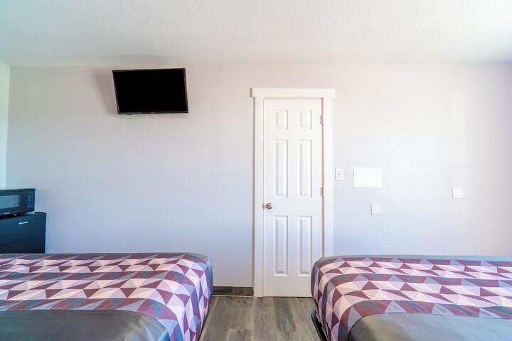 Room 49 of 79