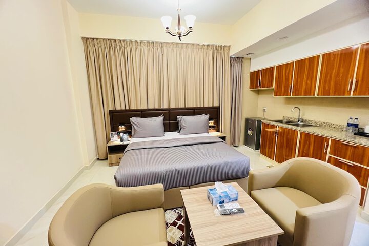 Room 8 of 21