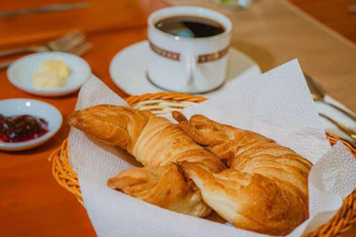 Breakfast/Coffee Service 20 of 22