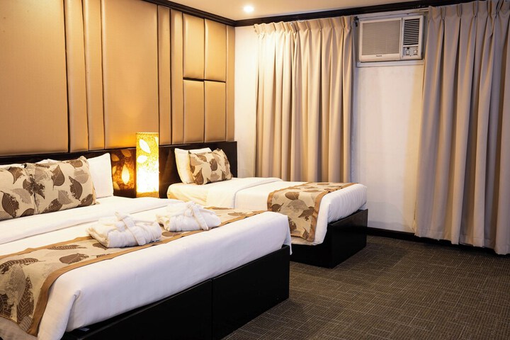 Room 31 of 66