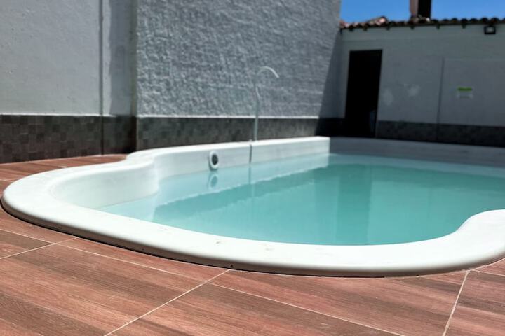 Pool 16 of 42