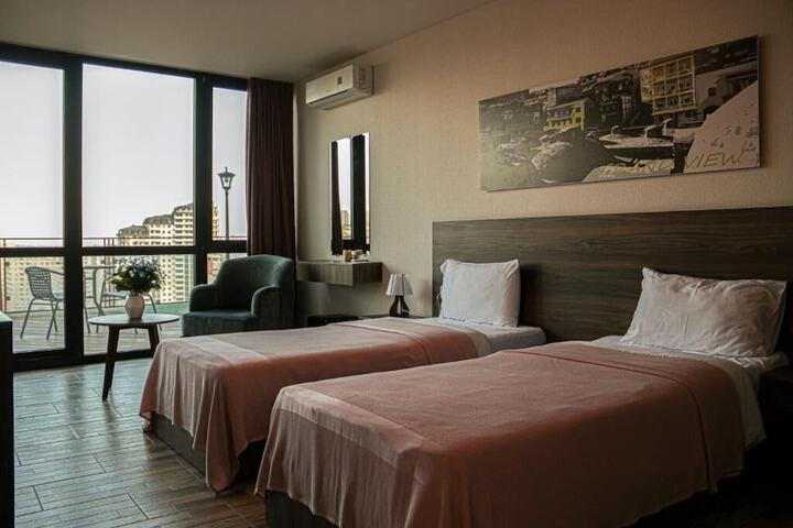 Room 3 of 16