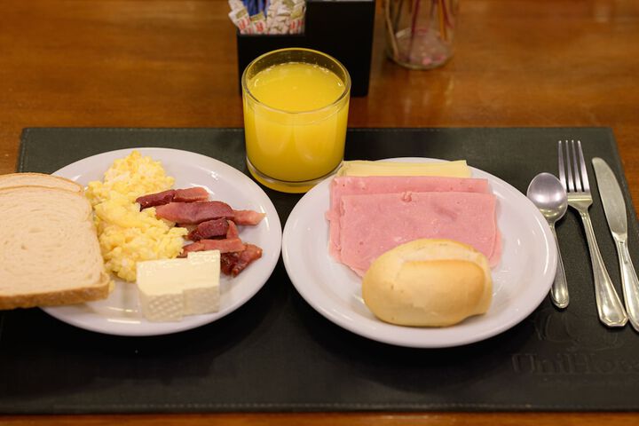 Breakfast/Coffee Service 33 of 36