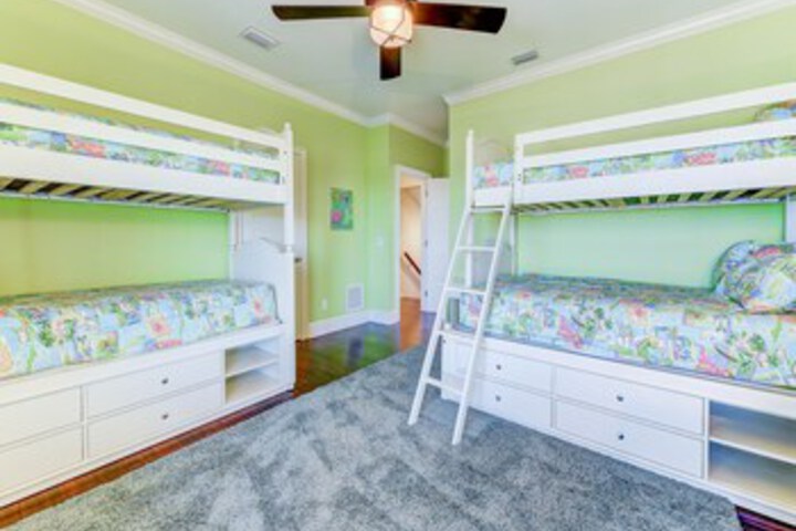 Room 96 of 105