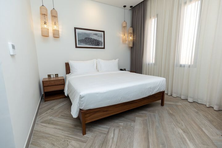 Room 10 of 53