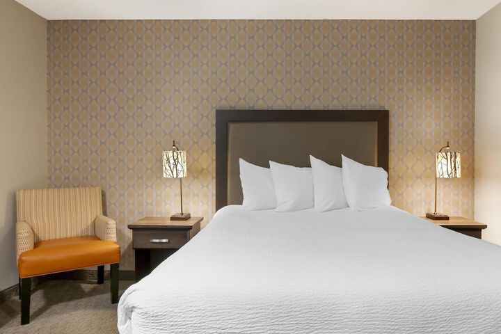 Room 10 of 60