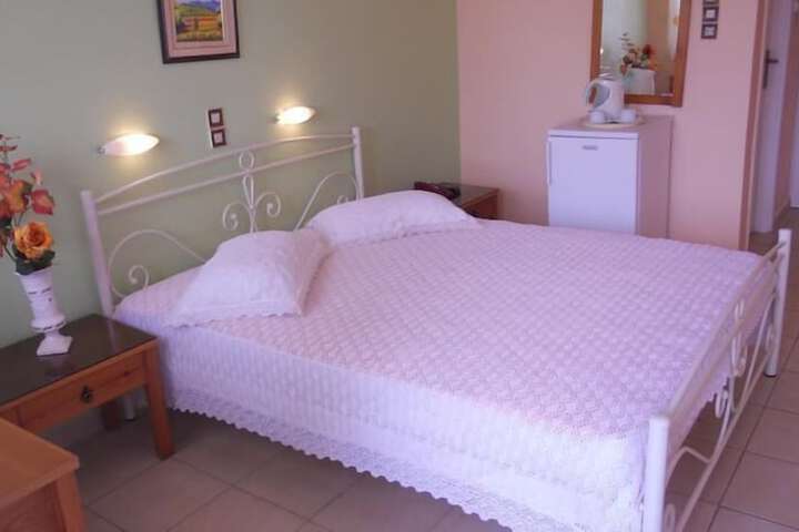 Room 16 of 39