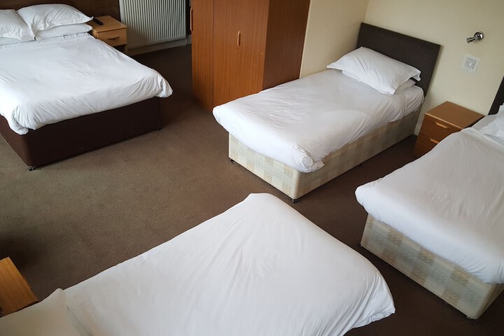 Room 30 of 79
