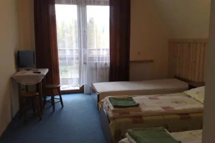Room 3 of 15