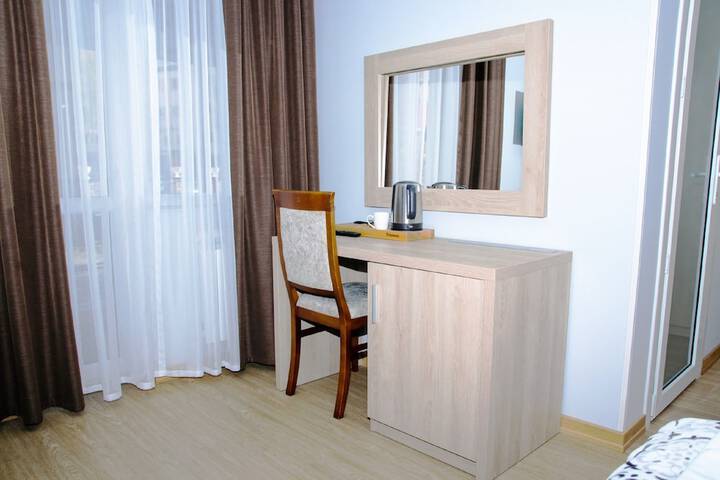 Room 16 of 26