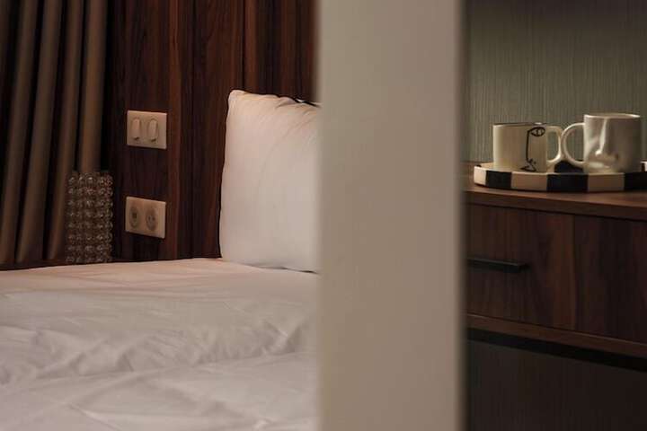 Room 13 of 74