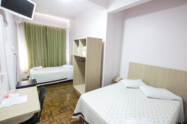 Room 8 of 20