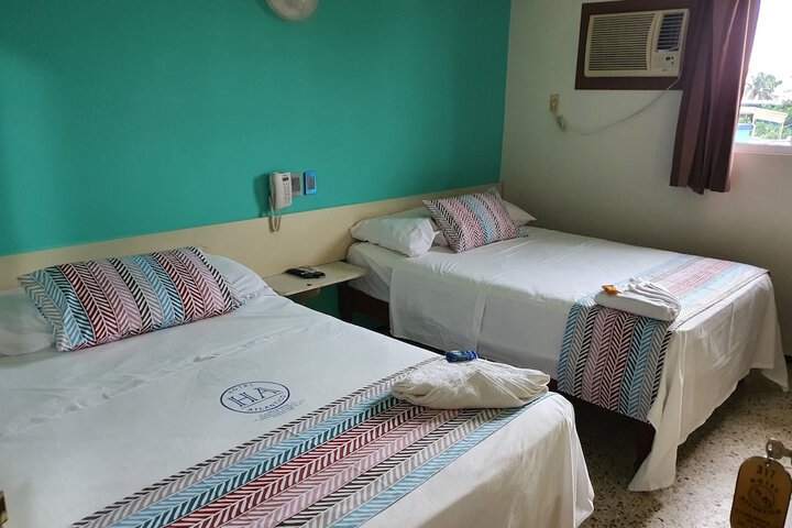 Room 6 of 40