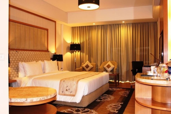 Room 13 of 116